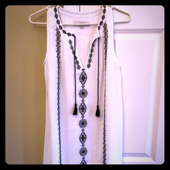 LOFT Dresses & Skirts - Loft White Sleevess dress  with black embroidery